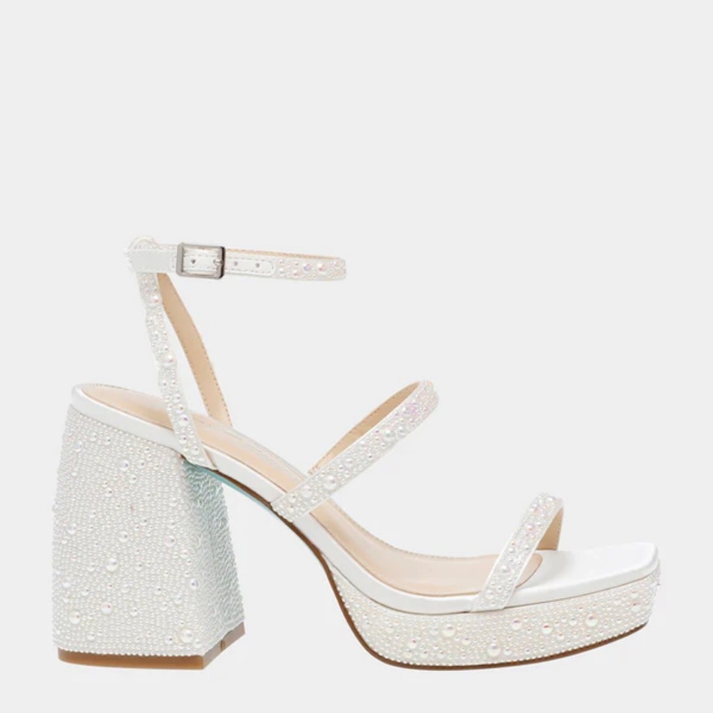 Betsy Johnson Denni Ivory Heel